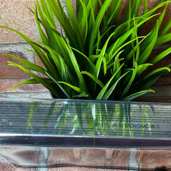 Victorias Secret set 5 Total shine Addict lipgloss - Picture 3 of 4